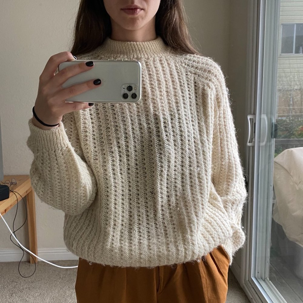 Solosix Creme Wool Sweater - Picture 4 of 5